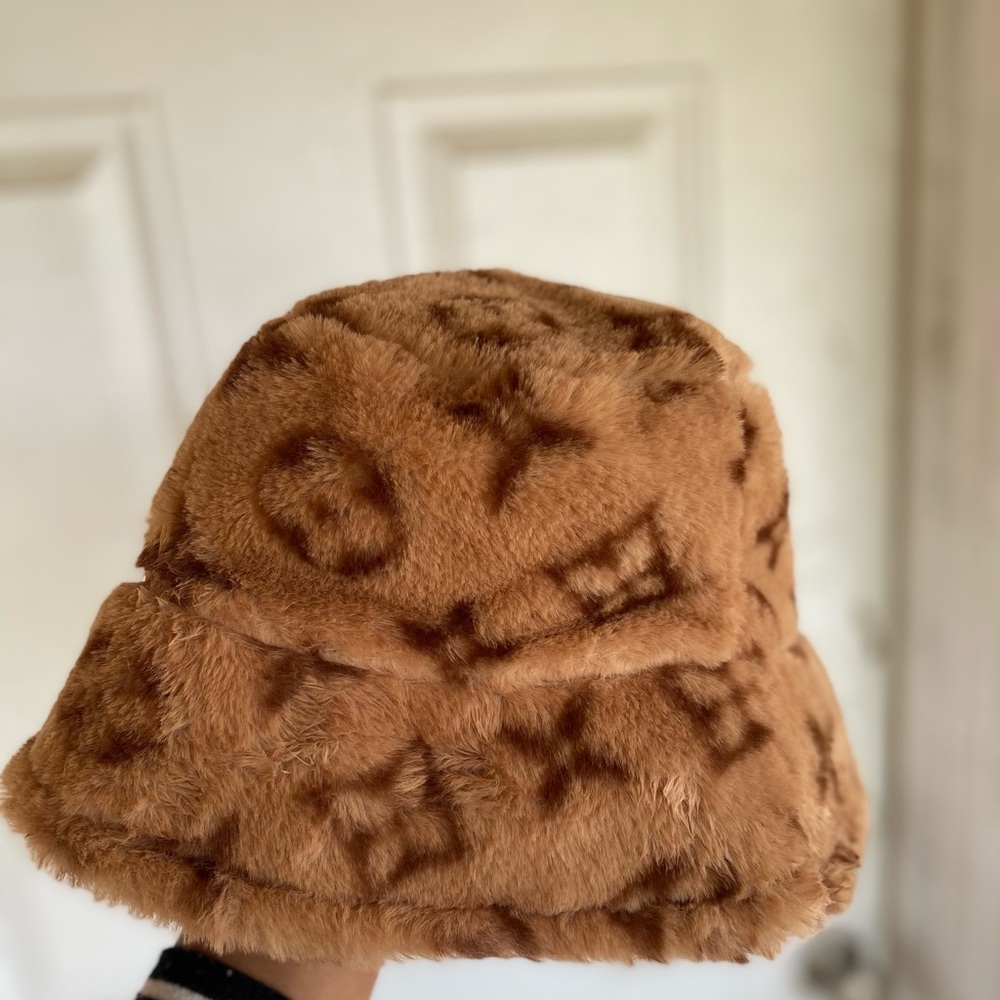 Fur Bucket Hat - Luxury Inspired